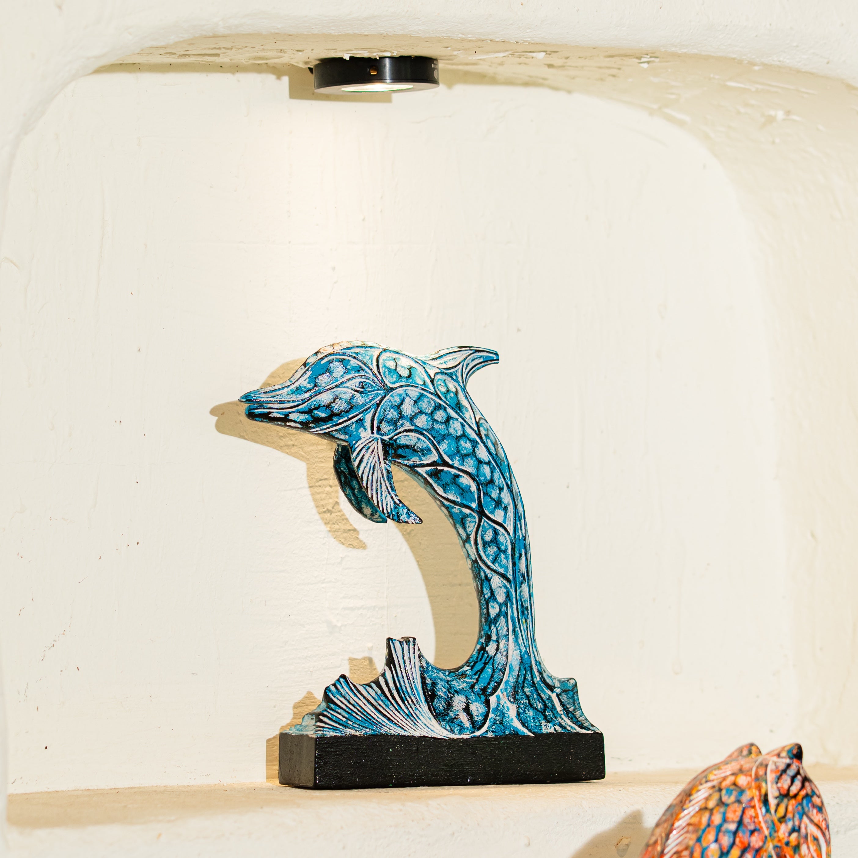 Dancing Waves (Dolphin)